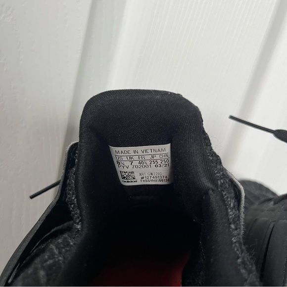 Adidas Ultraboost size 8.5 - Picture 5 of 6